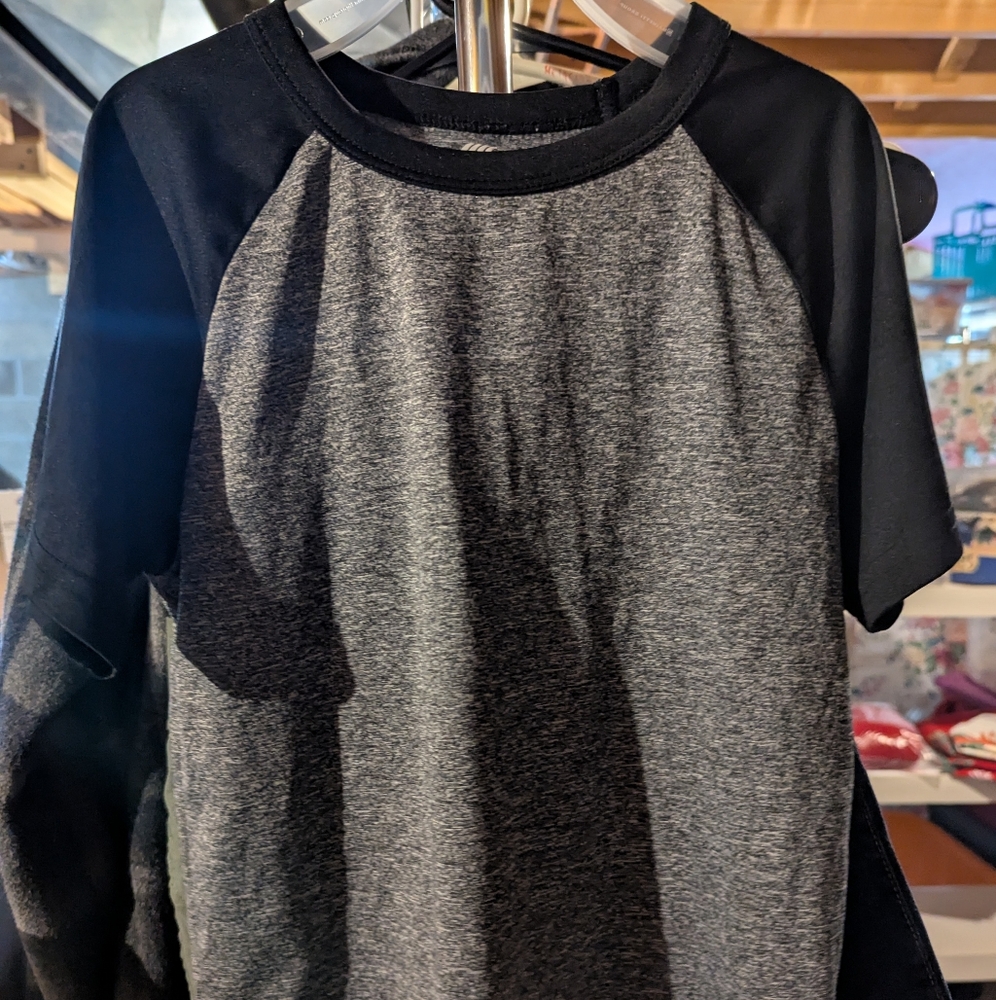 Boys black and Gray Shirt size small 5/6